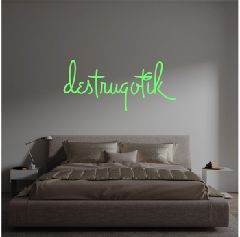 Custom text: destrugotik