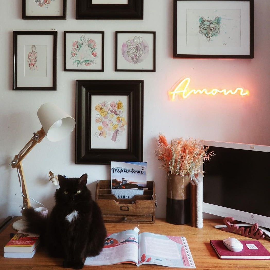 Amour Cursive, neon LED sign