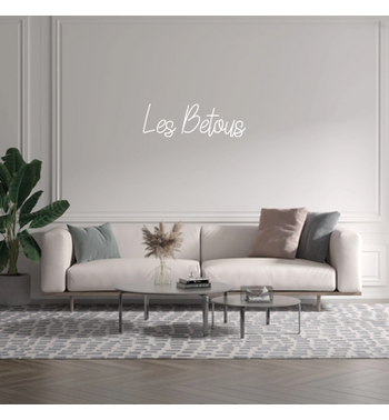 Custom text: Les Betous