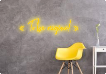 Custom text: « To be original »
