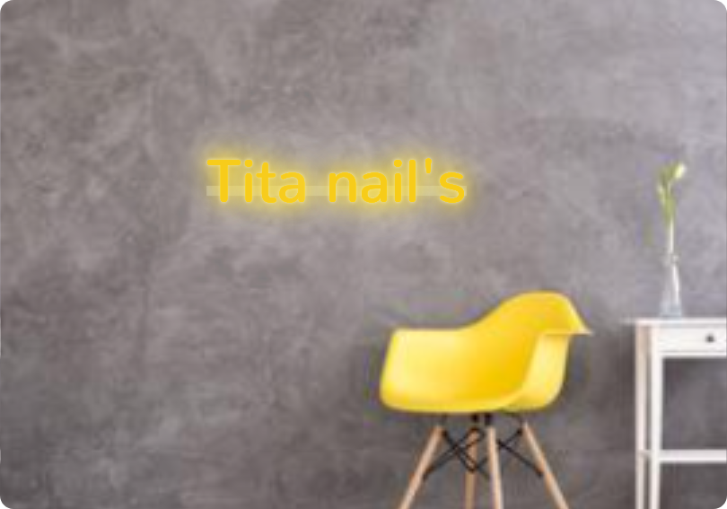 Custom text: Tita nail