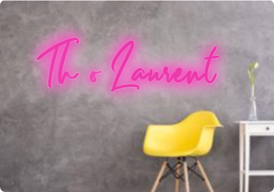 Custom text: Théo Laurent