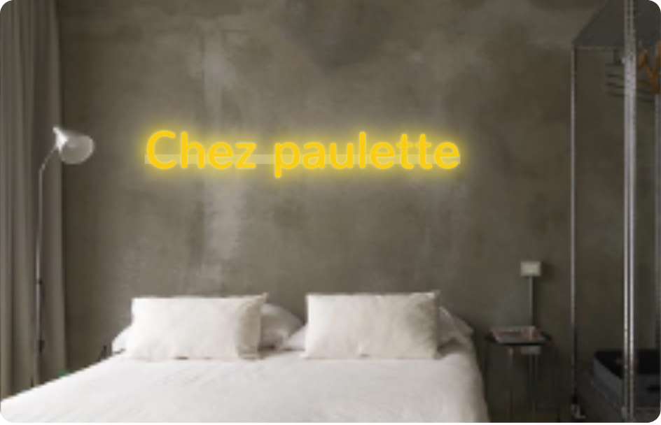 Custom text: Chez paulette