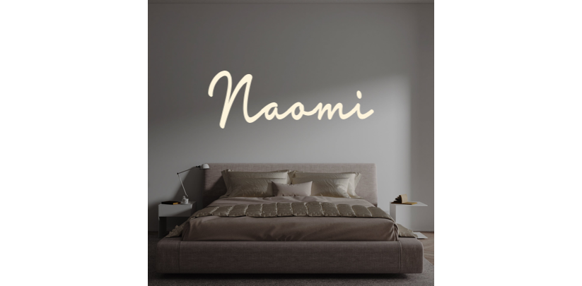 Custom text: Naomi