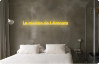 Custom text: La maison de l Amours