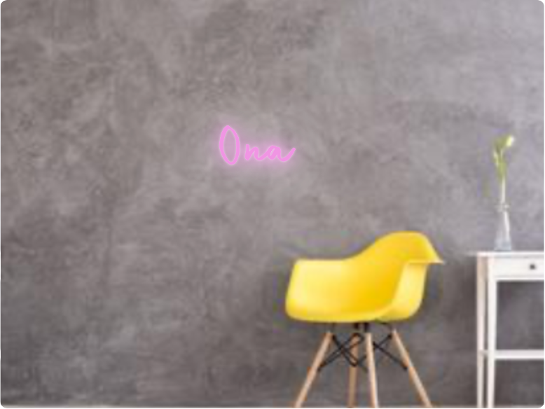 Custom text: Ona