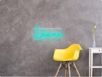 Custom text: Léane