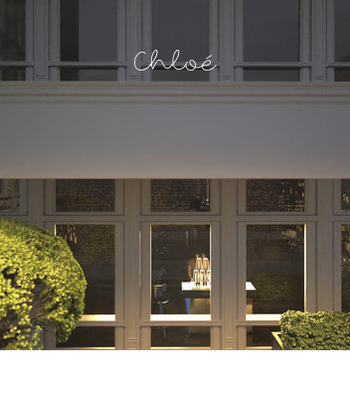 Custom text: Chloé