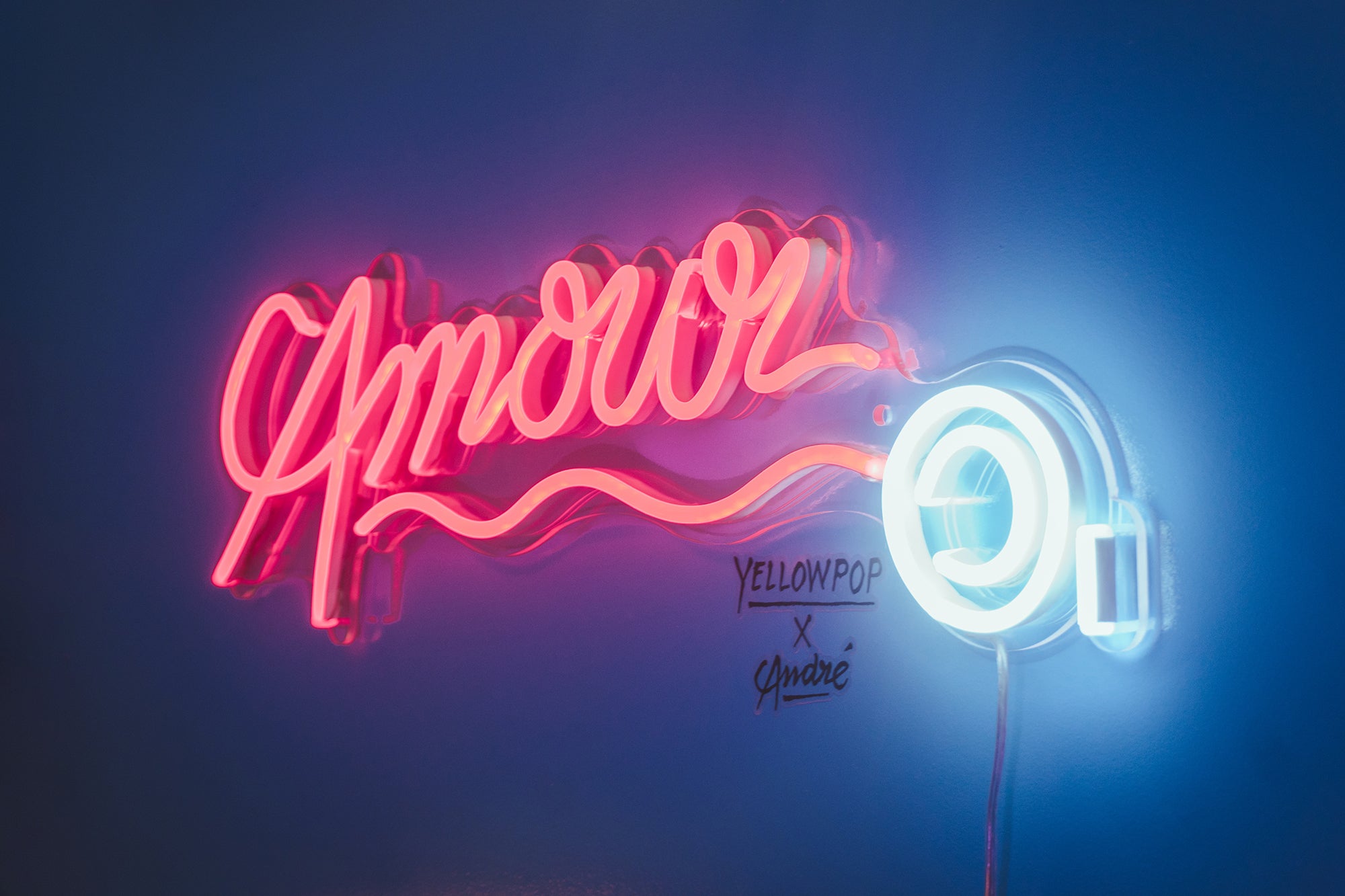 Amour © by André Saraiva - Neon LED sign