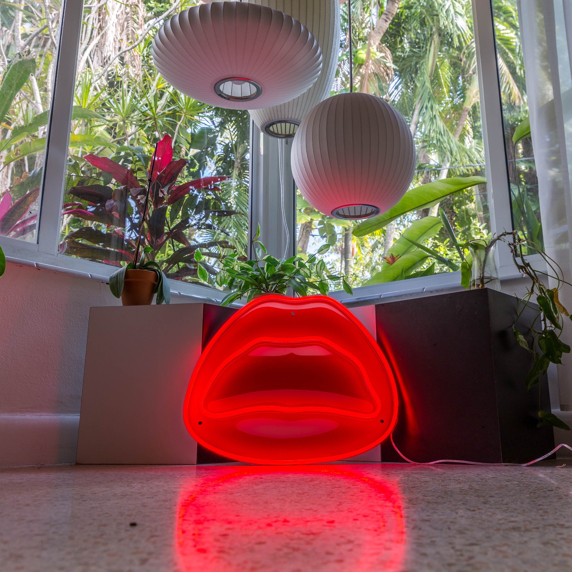 Red Lips by Tom Wesselmann, neon LED sign