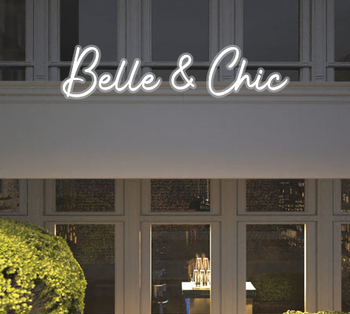 Custom text: Belle & Chic