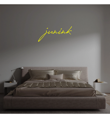 Custom text: junink