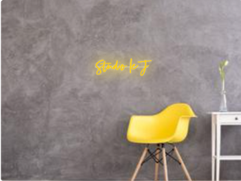 Custom text: Studio le J