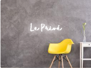 Custom text: Le Privé