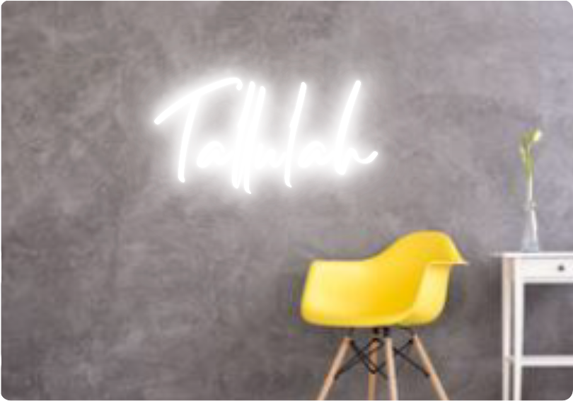 Custom text: Tallulah