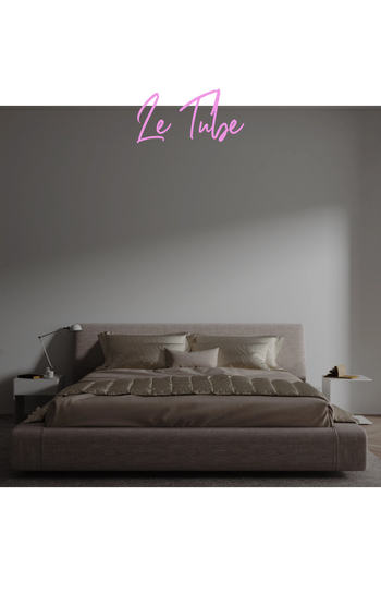 Custom text: Le Tube