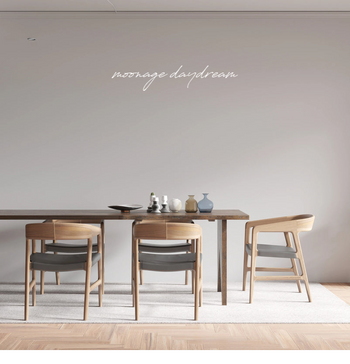 Custom text: moonage daydream