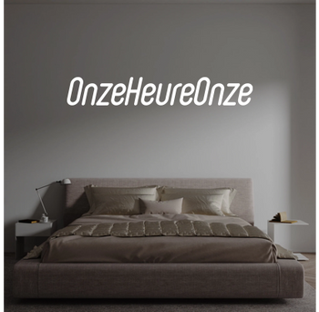 Custom text: OnzeHeureOnze