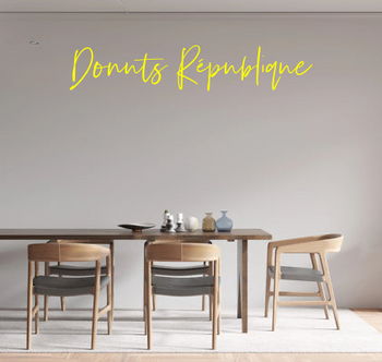 Custom text: Donuts République