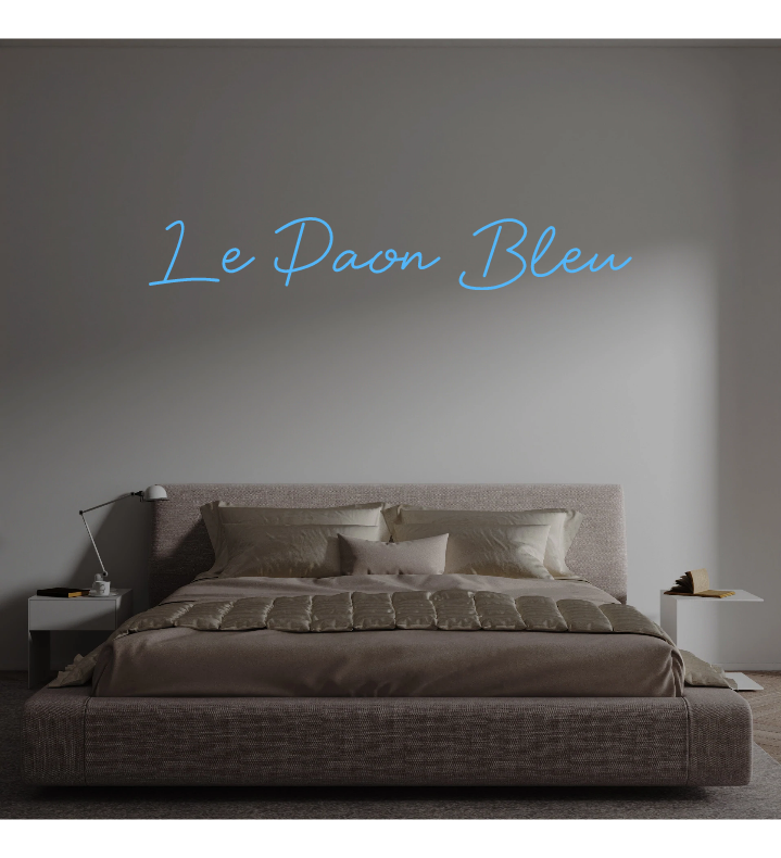 Custom text: Le Paon Bleu