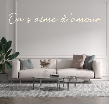 Custom text: On s
