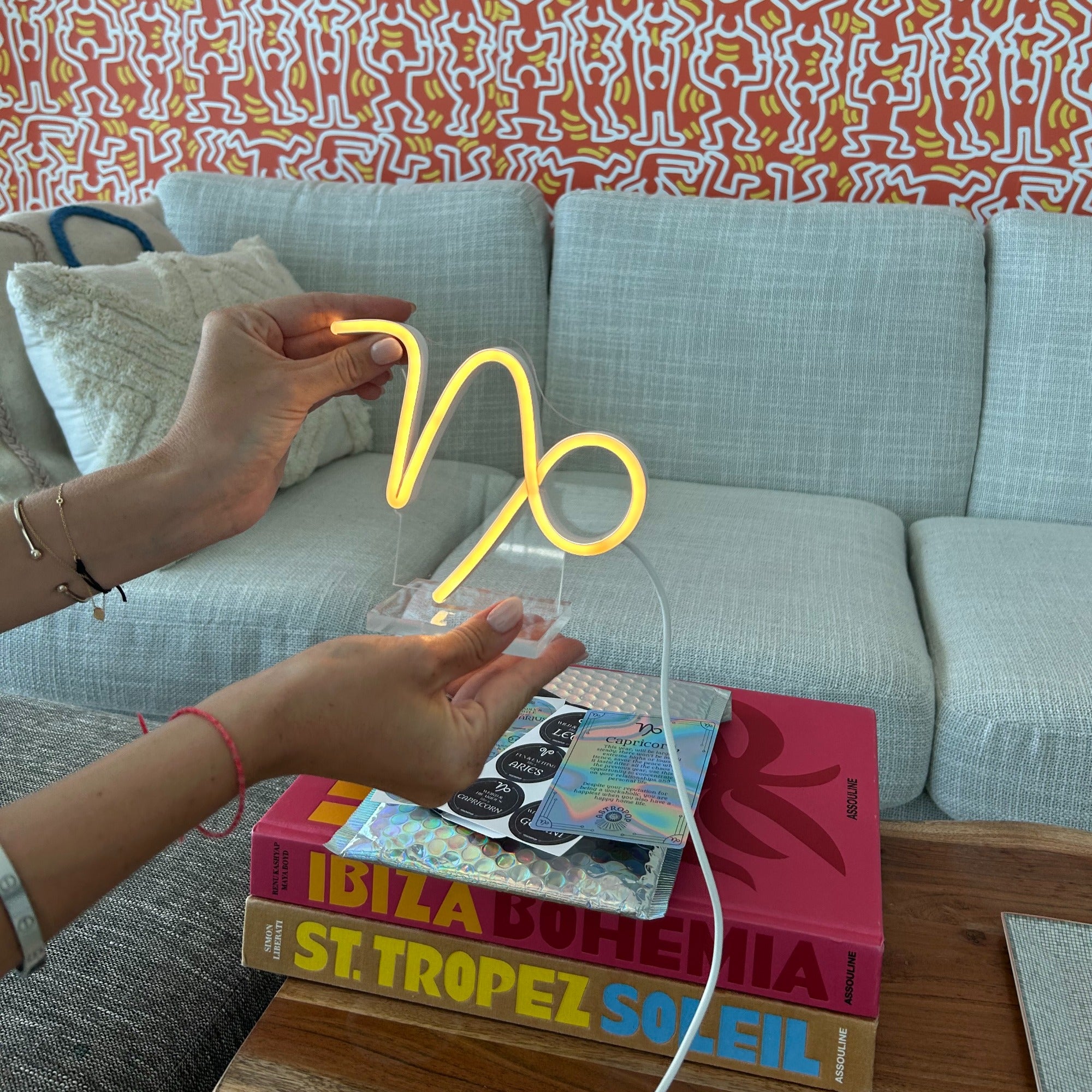 Capricorn, sign in neon LED